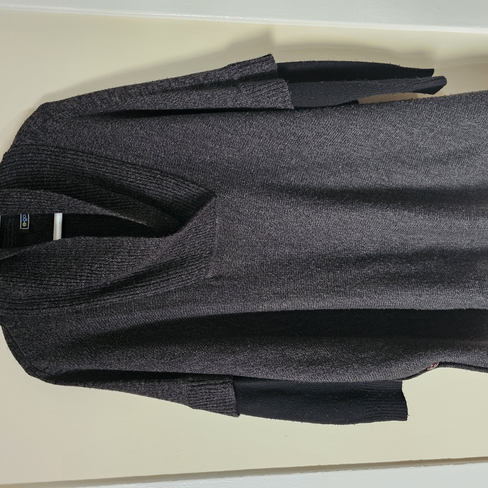 $3 Gray Knit Sweater